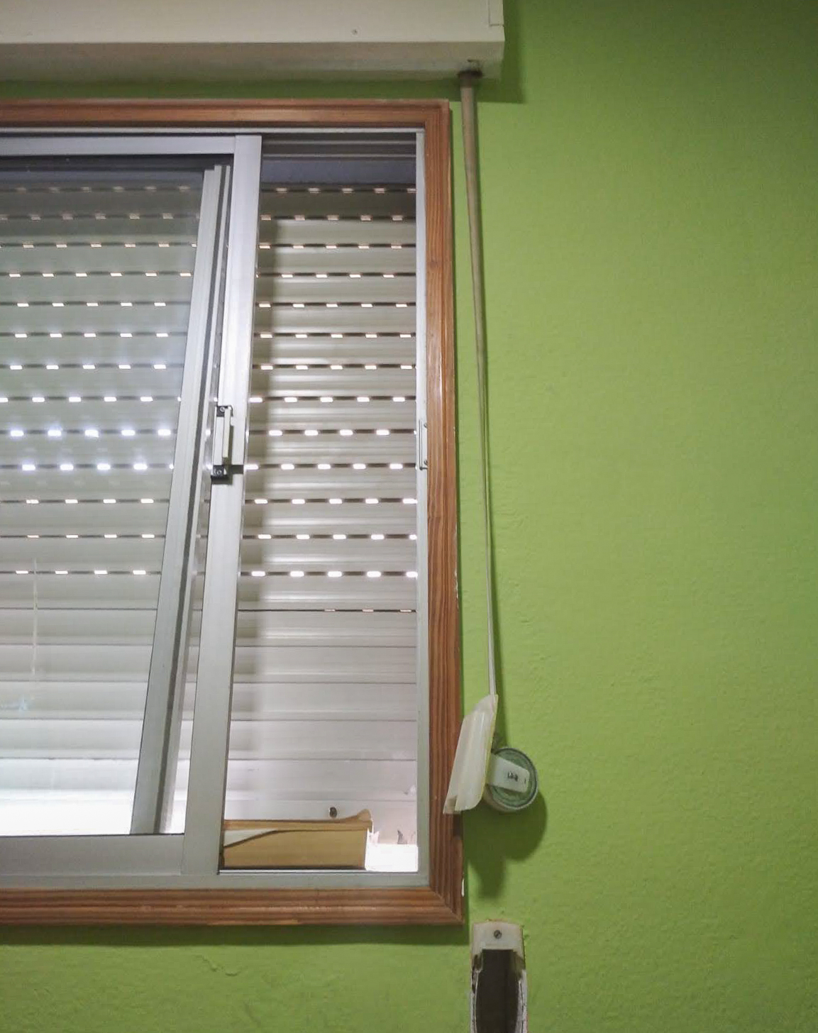 Recogedor roto en Escaleritas (Las Palmas)