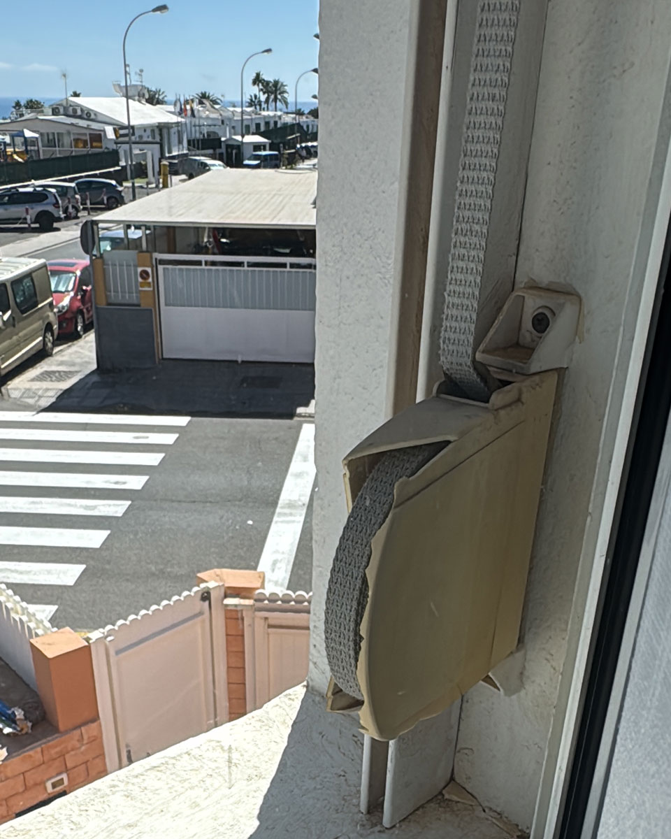 Arreglo con sustitución de recogedor en Soneland, Gran Canaria