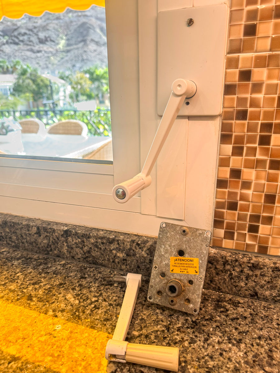 Reparación de persiana de manivela. Sustituciñon de torno